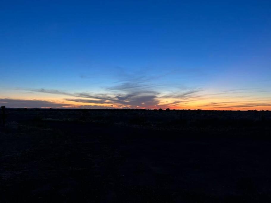 ואלה Grand Canyon Cabin, Breathtaking Sunsets/Sunrises!! מראה חיצוני תמונה